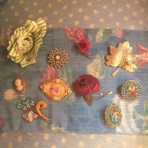10 brooch bundle pins